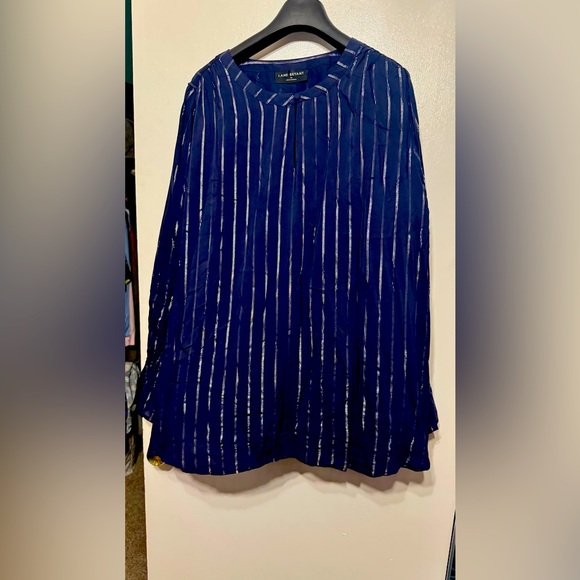 Lane Bryant Navy Blue Women's Top NWOT - Picture 1 of 4